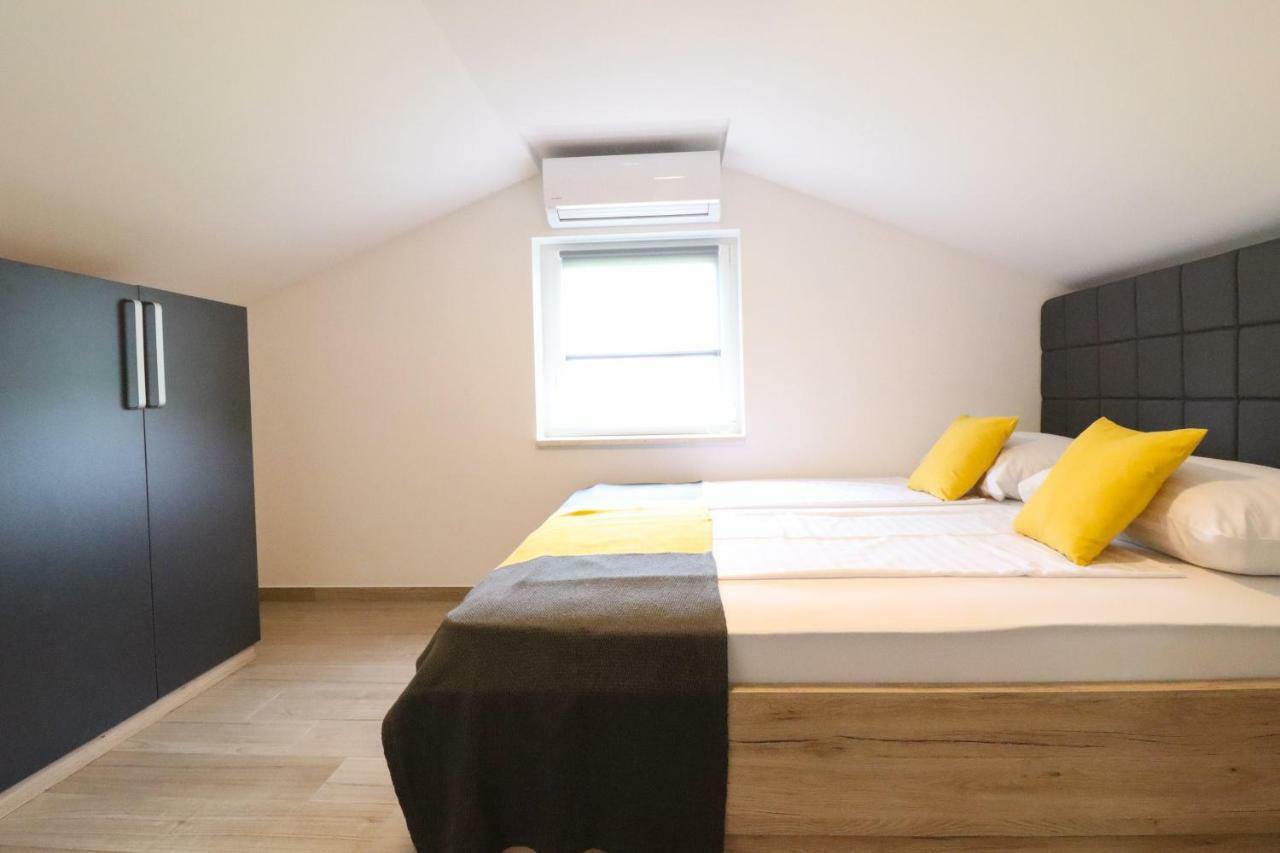Brand New Apartment In Malinska Exterior foto